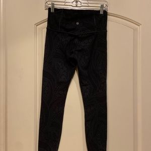 Athleta Black Pattern High Waisted Full Length Leggings